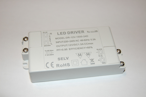 Dimbare Led Transformator 12 Volt 24 Watt LED verlichting